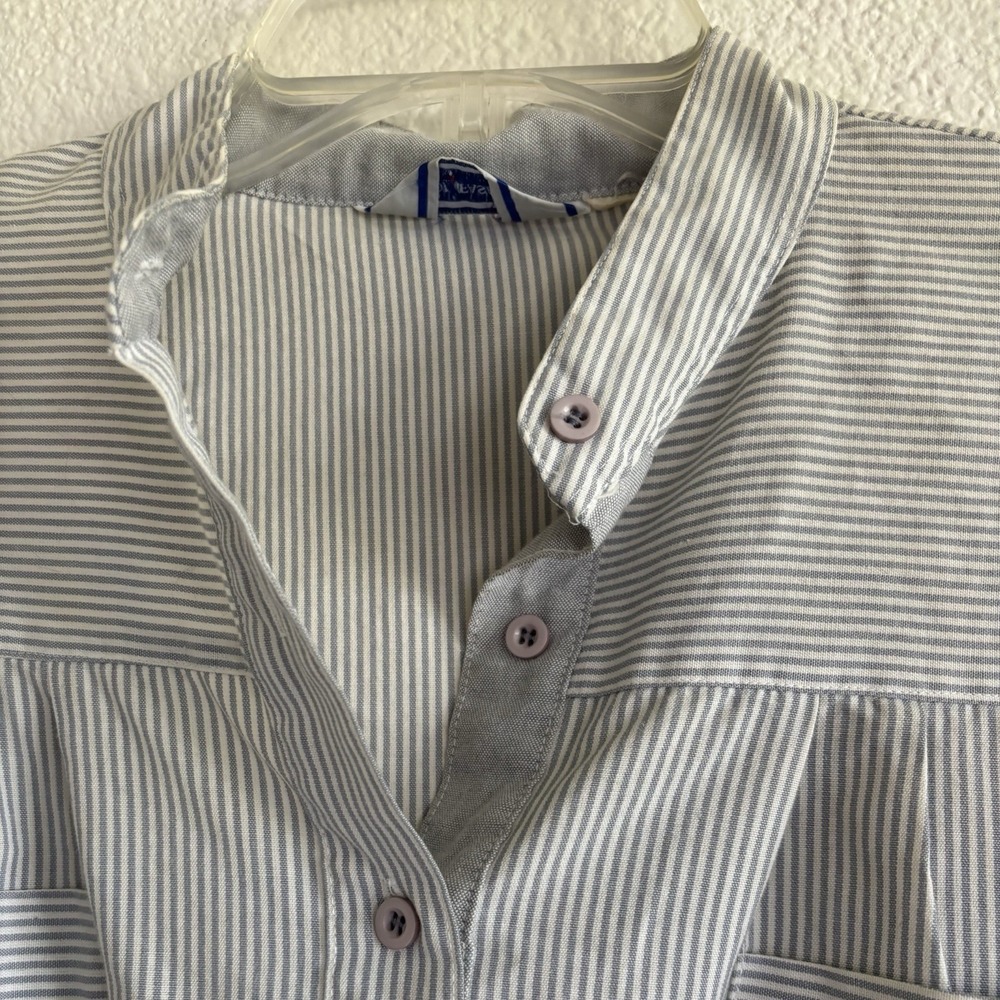 Avon Fashion Striped Shirt Women's Gray & White Stripe